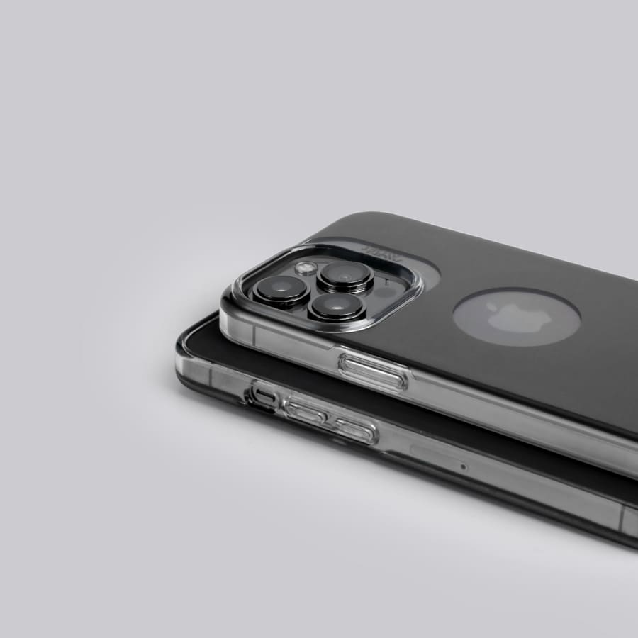 Gadget Store- MOFT Snap iPhone case with Magsafe